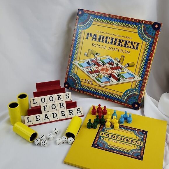 🩵NIB Parcheesi 2013 Royal Edition Board Game - Picture 2 of 9